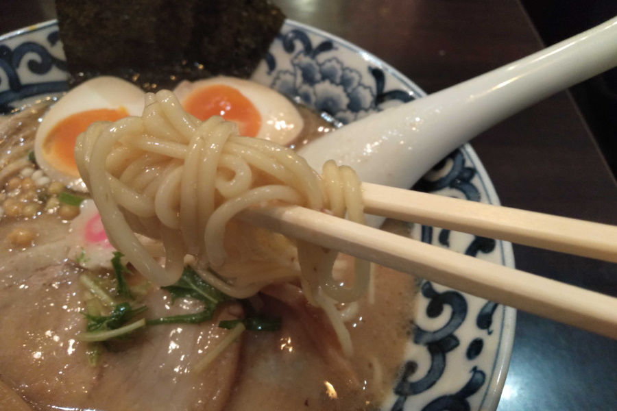 ストレート麺