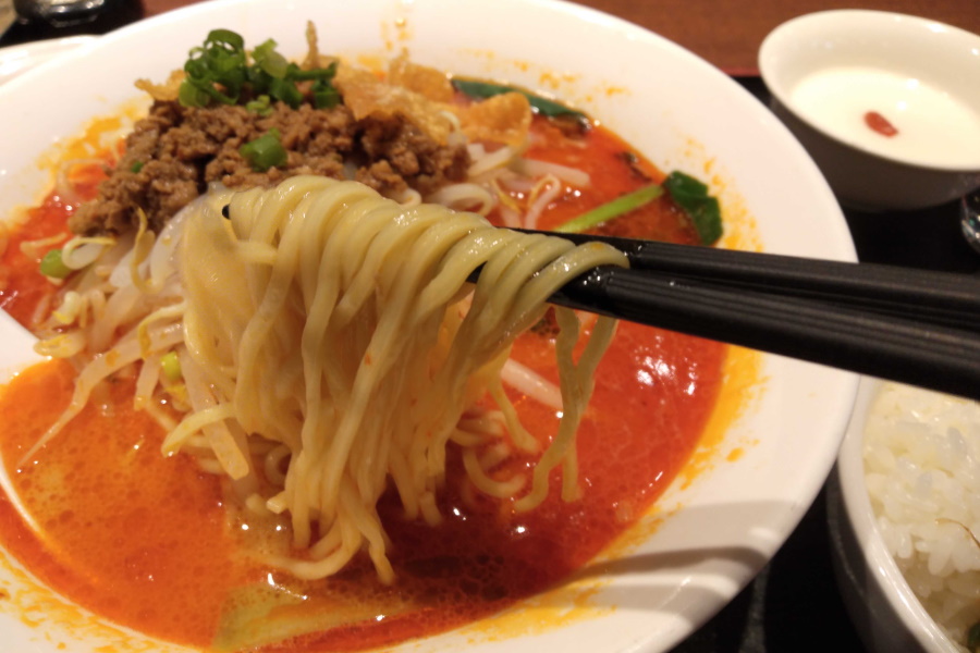 担々麺のストレート麺