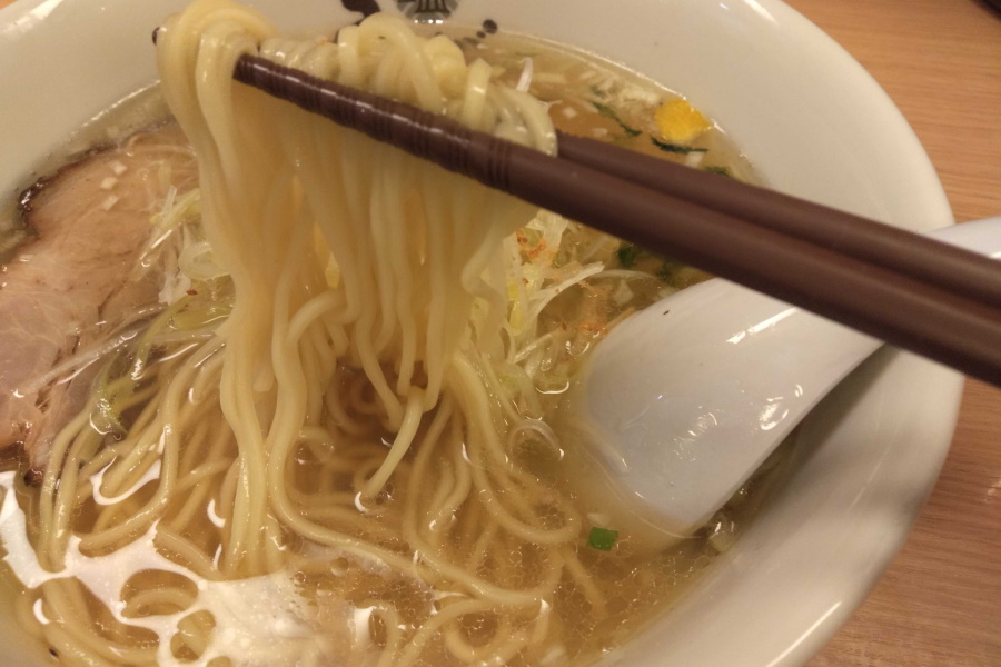 ひるがおの麺