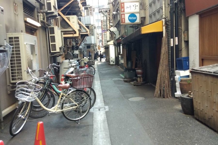 銀座の路地