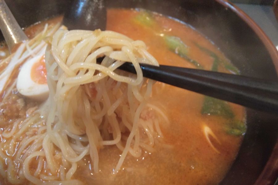 担担麺の麺