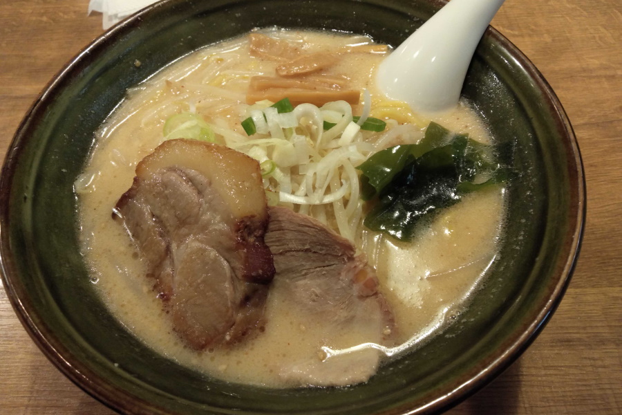 味噌チャーシュー麺