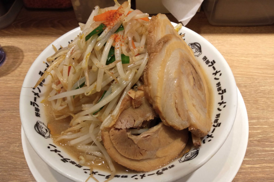 野郎ラーメン@新橋駅前店