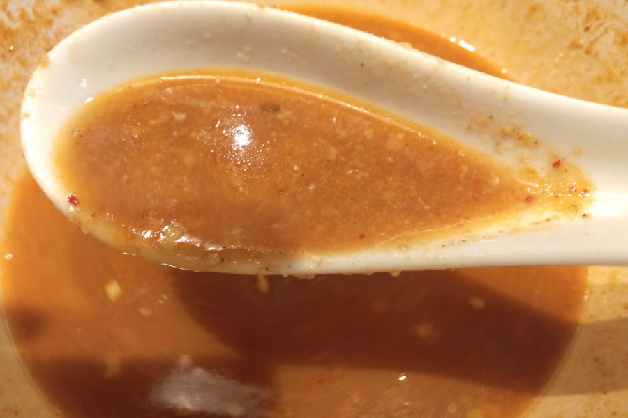 排骨担々麺のスープ