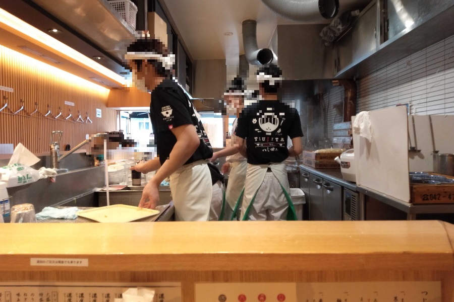 つじ田 勝どき店の調理場