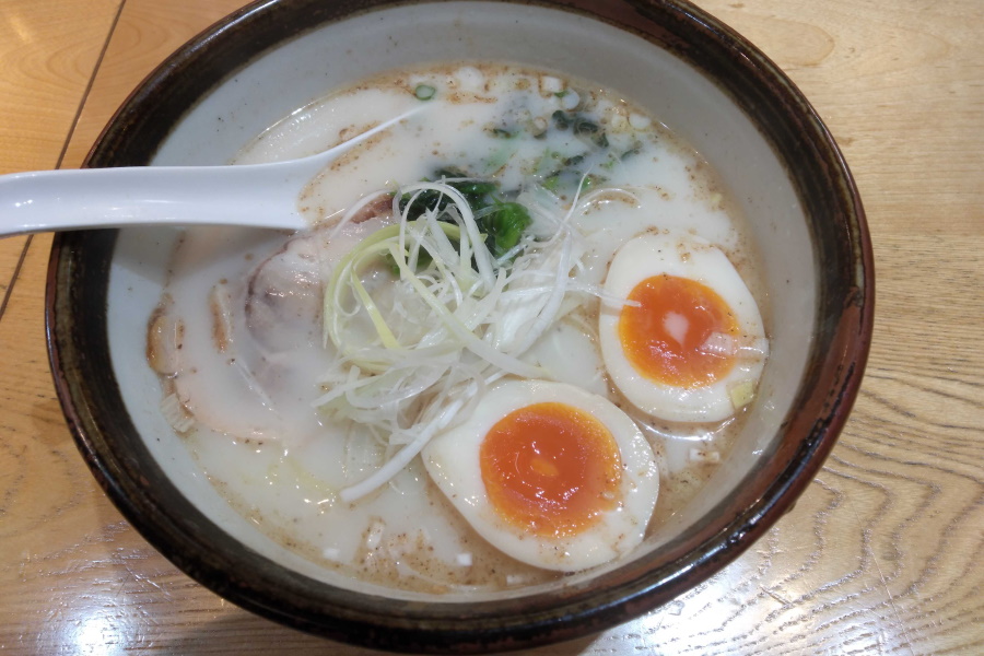 熟成塩ラーメン