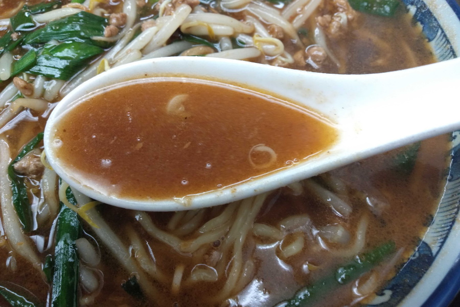 台湾ラーメンのスープ