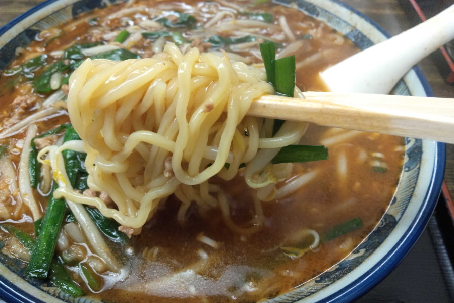 台湾ラーメンの麺