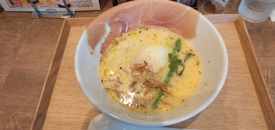 カルボナーラ麺