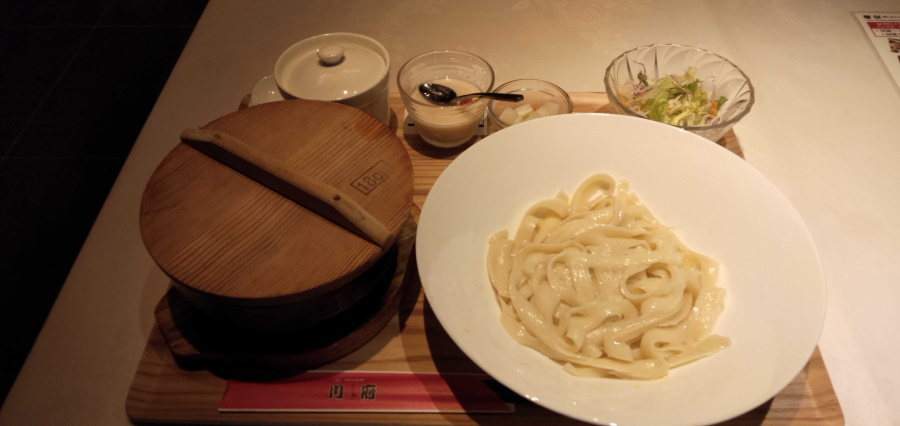 石鍋麻婆豆腐（刀削麺）