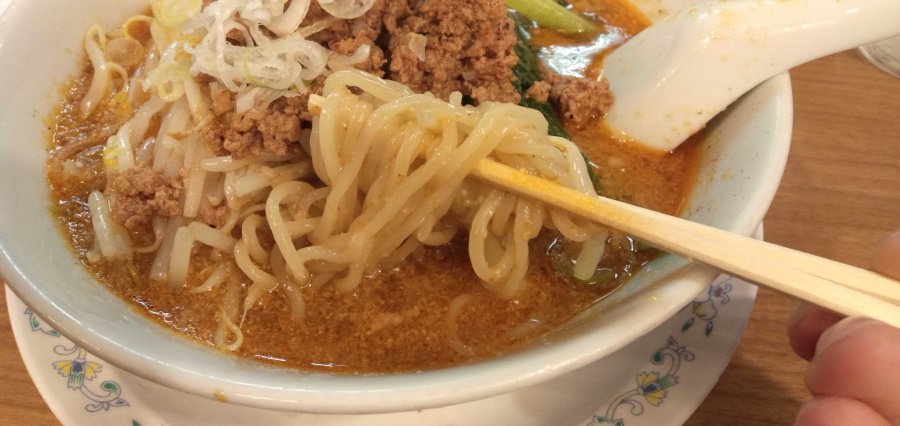 担々麺の麺