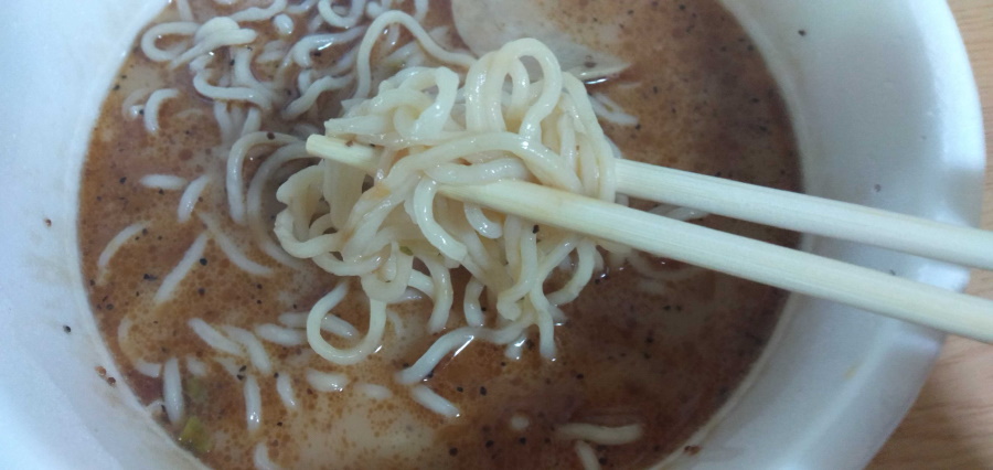 桂花ラーメンの麺