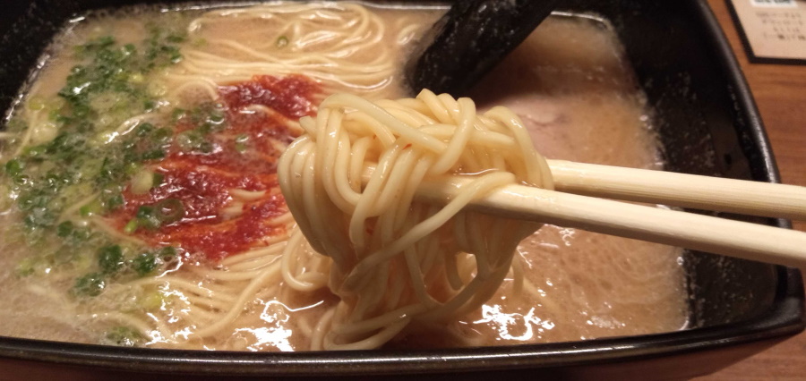 とんこつラーメンの麺