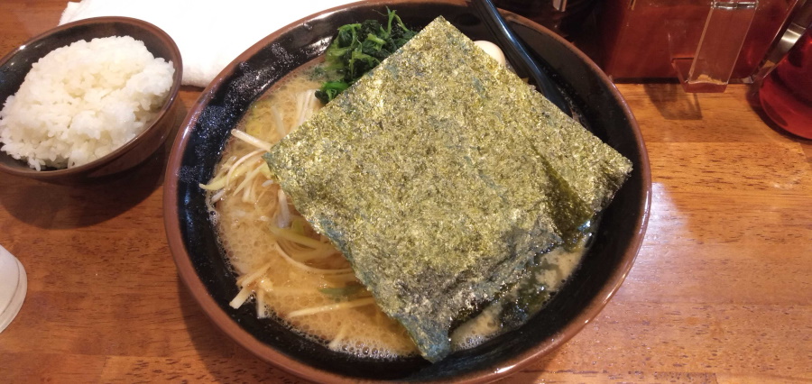 とんこつ醤油ネギラーメン