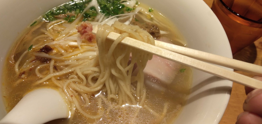 練り込み麺