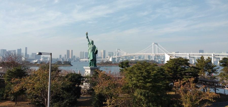 自由の女神像