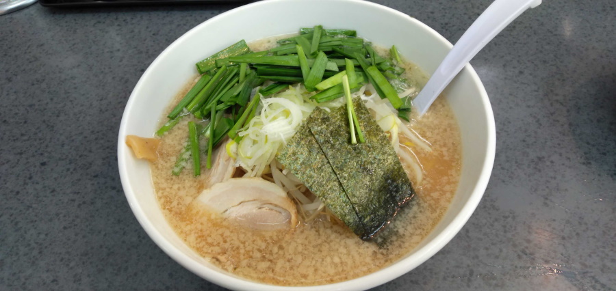 ハッスル生ニララーメン