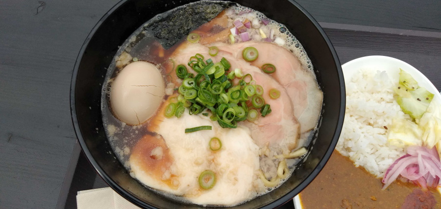 背脂煮干ラーメン