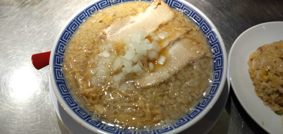 背脂中華ラーメン