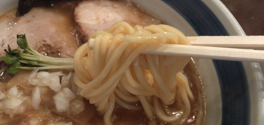 角切りストレート麺