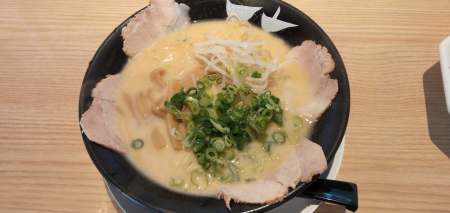 鶏白湯ラーメン