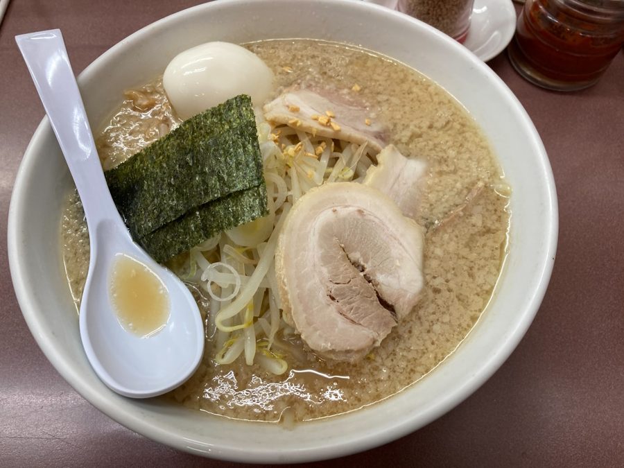 豚骨醤油ラーメン